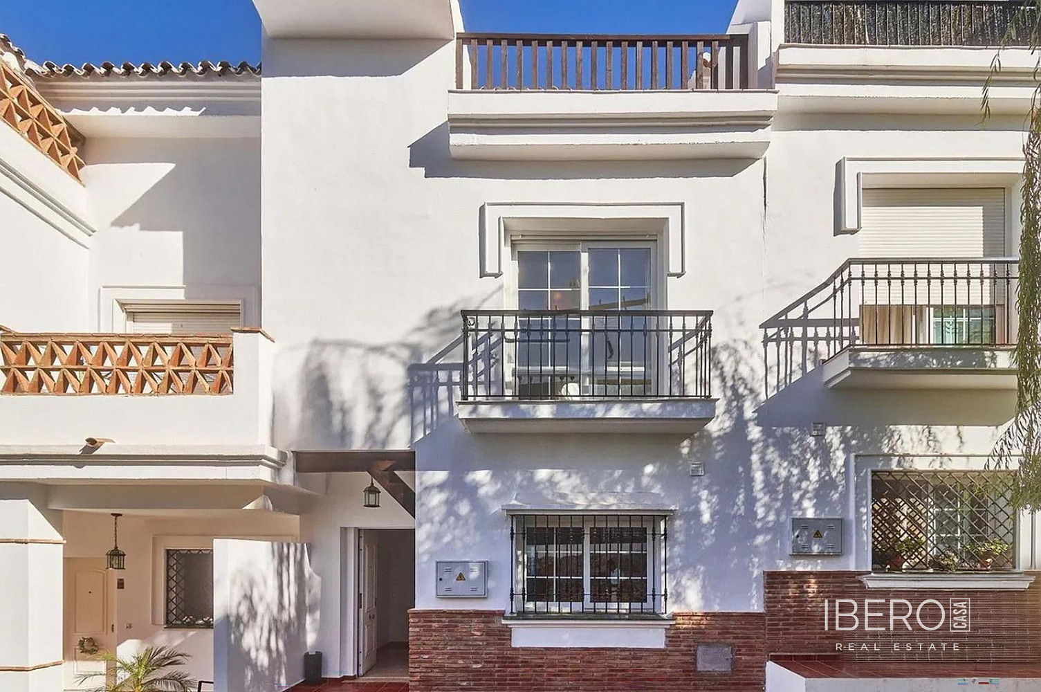 Prodej domu 196 m² s pozemkem 196 m²
