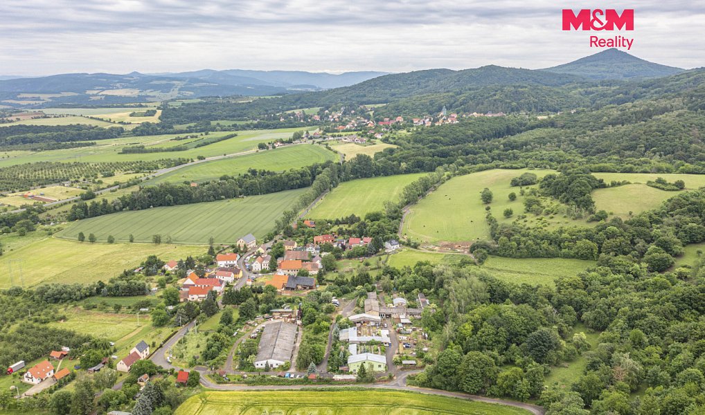 Prodej domu 3 835 m² s pozemkem 18 052 m², Žalany – náhled fotky 3