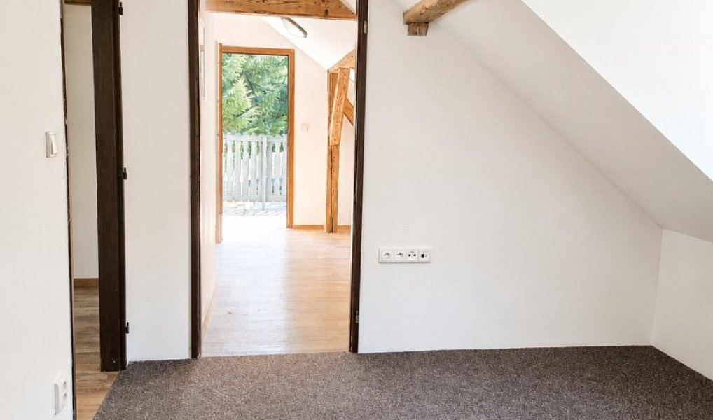 Prodej domu 92 m² s pozemkem 1 544 m², Bernartice – náhled fotky 16