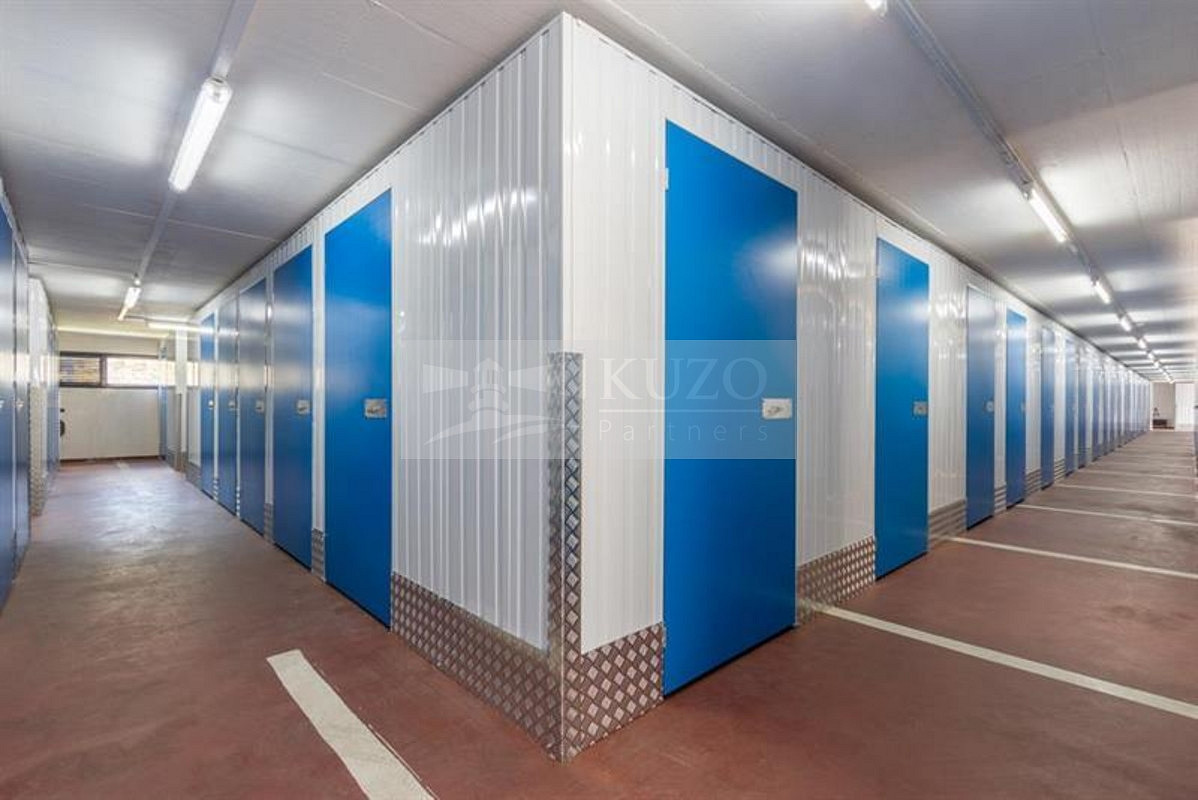Commercial property, 5 m²