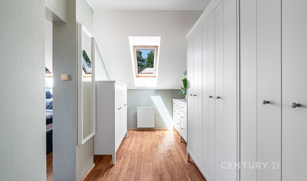 Prodej domu 185 m² s pozemkem 1 343 m², Benešov – náhled fotky 12