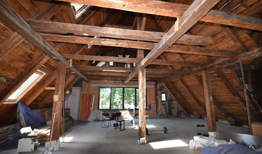 Prodej domu 417 m² s pozemkem 7 108 m², Mikulovice – náhled fotky 19