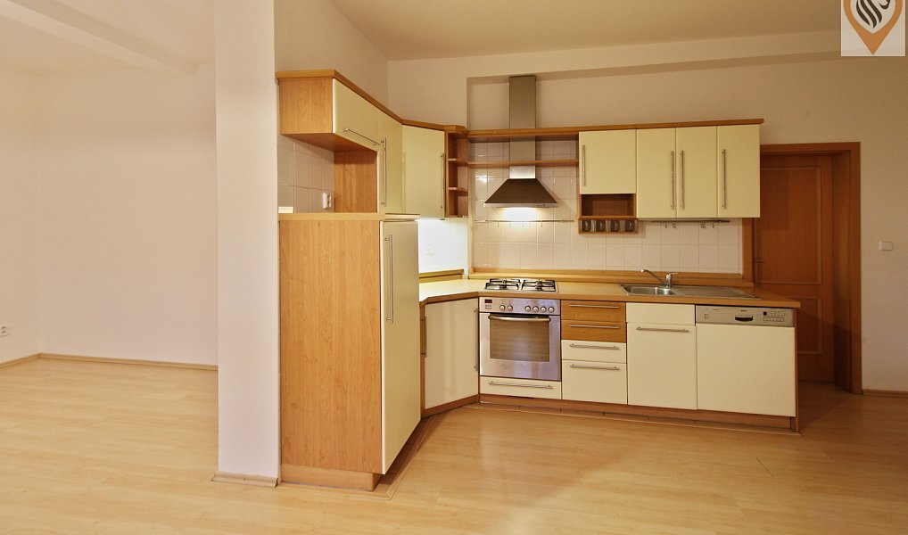 Prodej domu 300 m² s pozemkem 265 m², Dobřany – náhled fotky 8