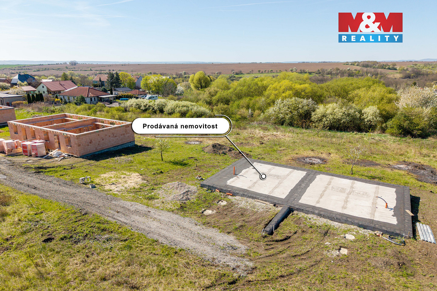 Prodej stavebního pozemku 840 m² – fotografie 3
