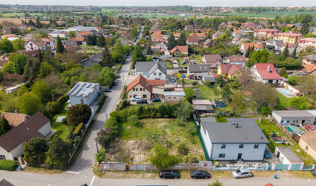 Prodej stavebního pozemku 722 m², Jirny – náhled fotky 12