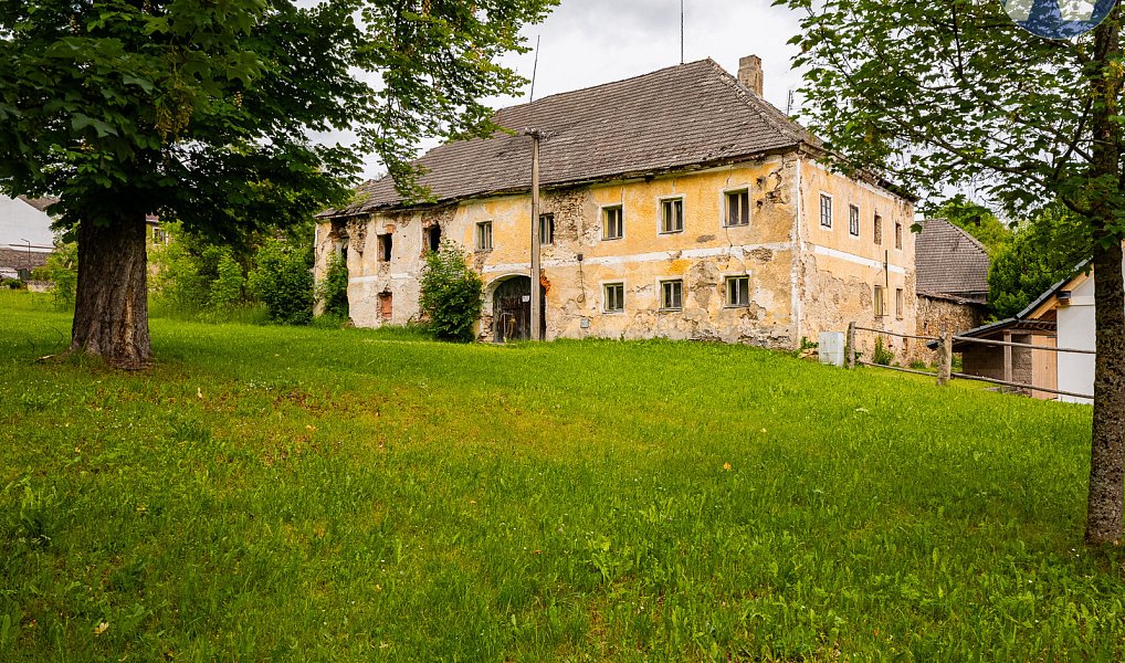 Prodej domu 500 m² s pozemkem 1 899 m², Horní Planá – náhled fotky 9