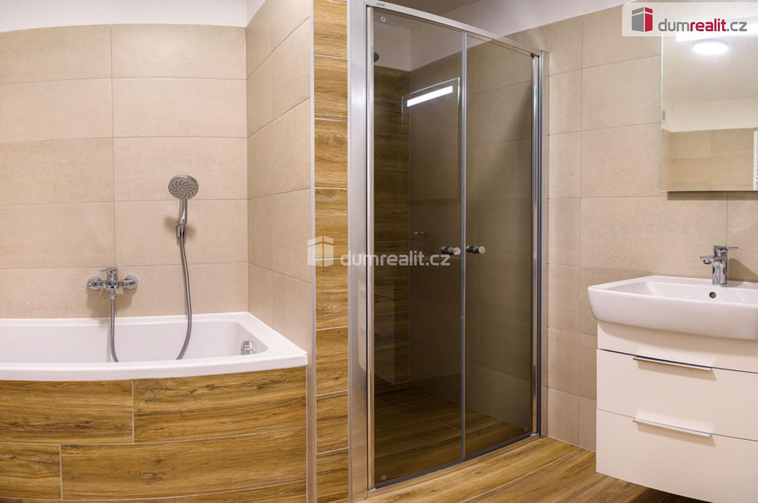 Prodej bytu 3+kk 80 m² — photo 2