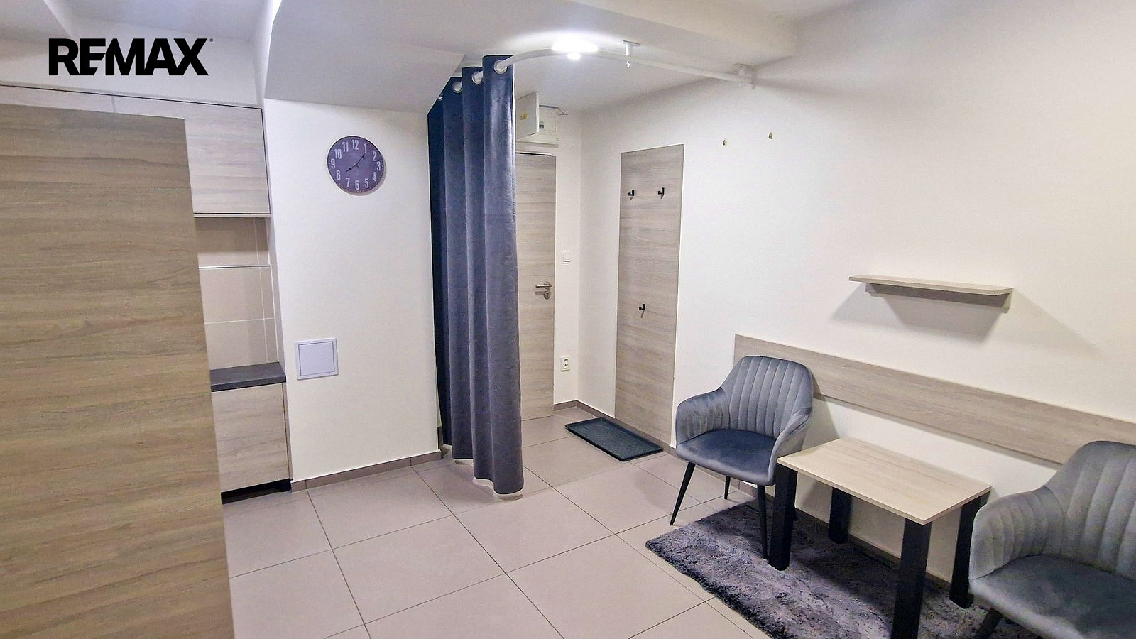 Pronájem obchodních prostor 16 m² — photo 5