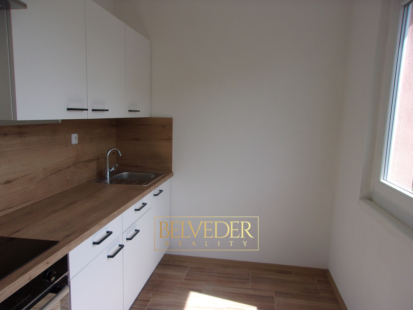 Pronájem bytu 2+1 53 m² – fotografie 2