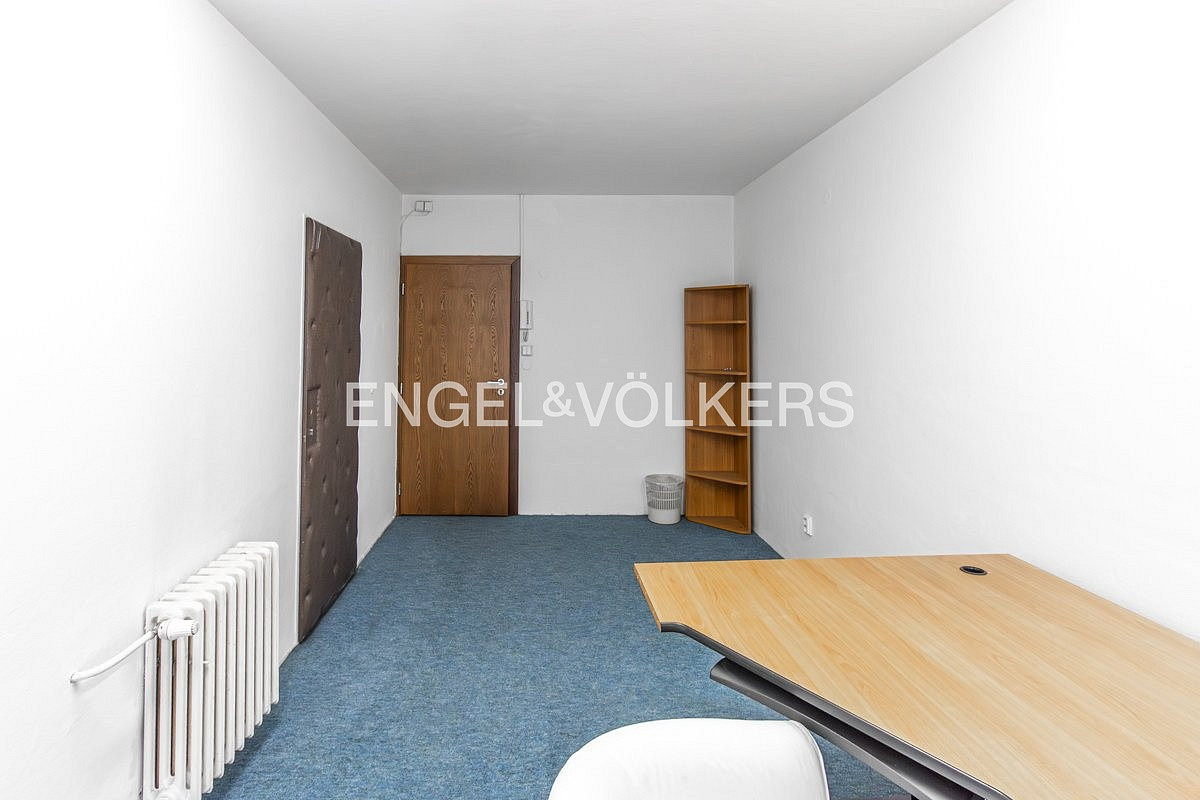 Pronájem kanceláře 15 m² – fotografie 5