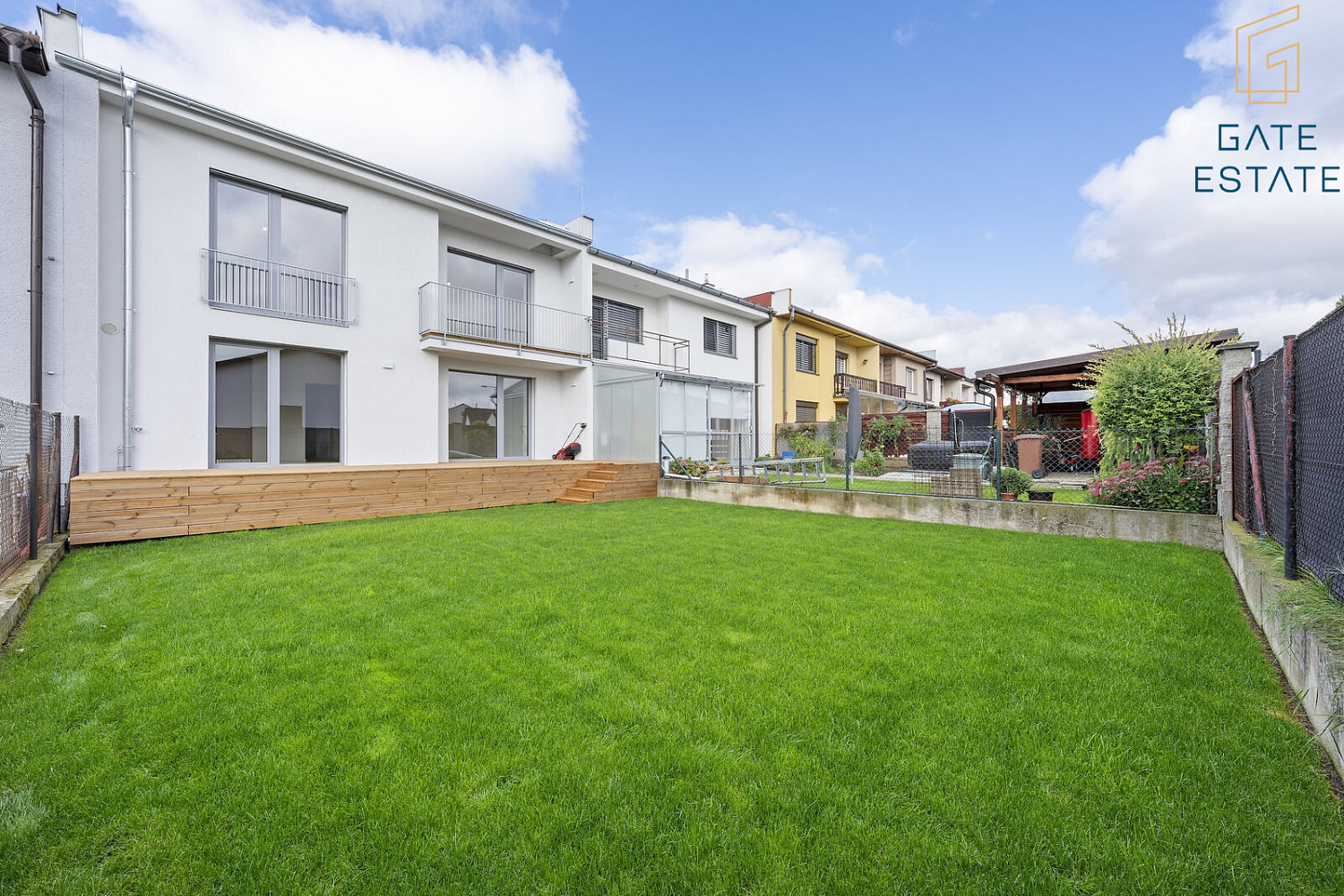 Prodej domu 217 m² s pozemkem 270 m² – fotografie 3