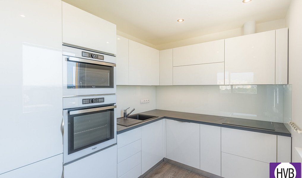 Prodej bytu 3+kk 66 m², Praha – náhled fotky 3