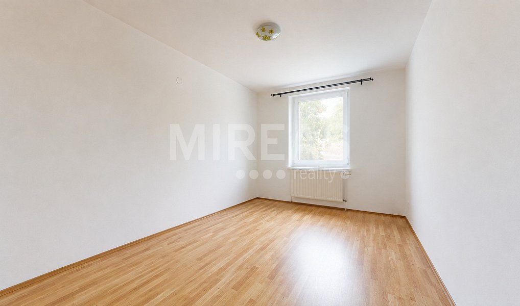Prodej bytu 2+kk 69 m², Milovice – náhled fotky 15