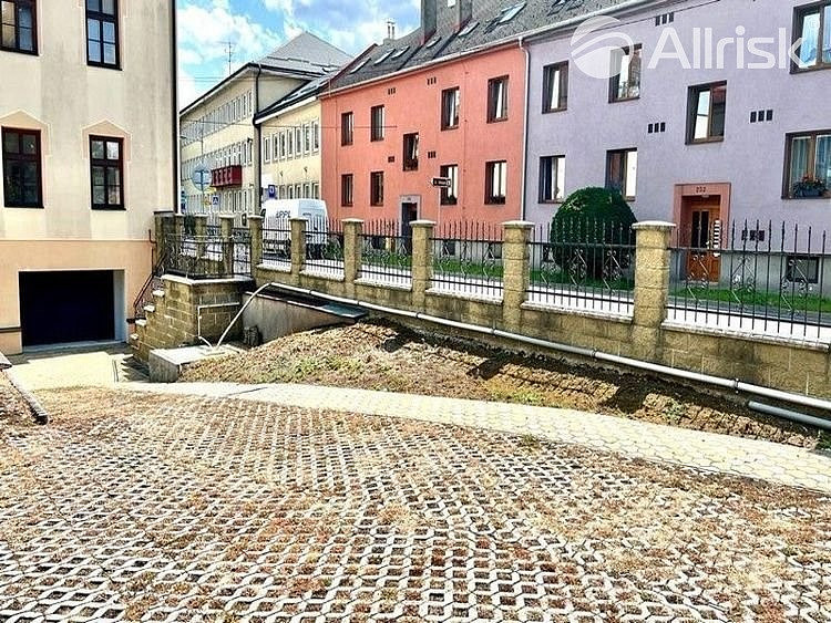 Pronájem garážového stání 12 m2, vítkov — photo 5