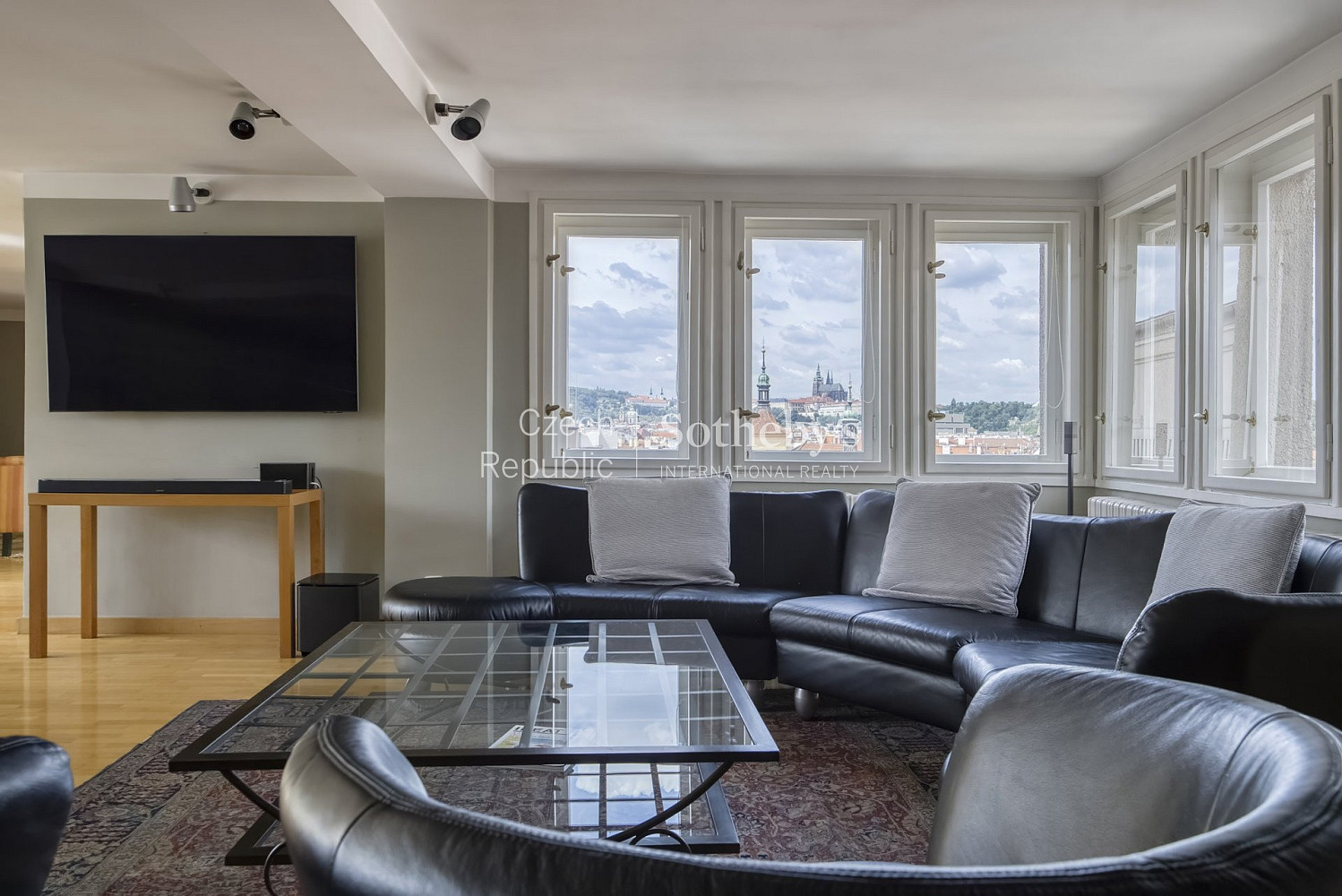Pronájem bytu 3+kk 250 m² – fotografie 4