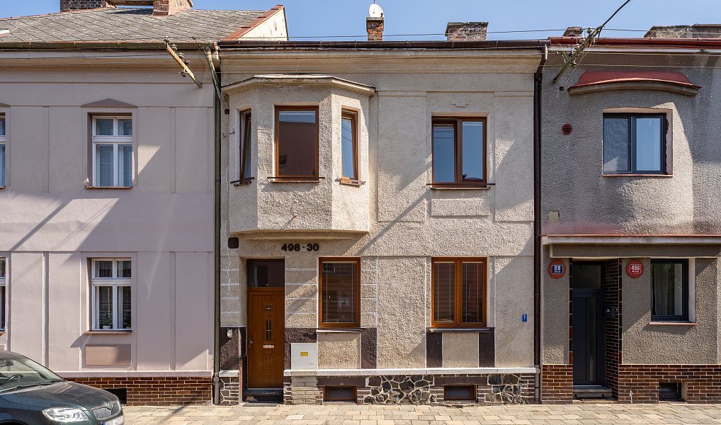 Prodej domu 150 m² s pozemkem 100 m², Trmice – náhled fotky 2