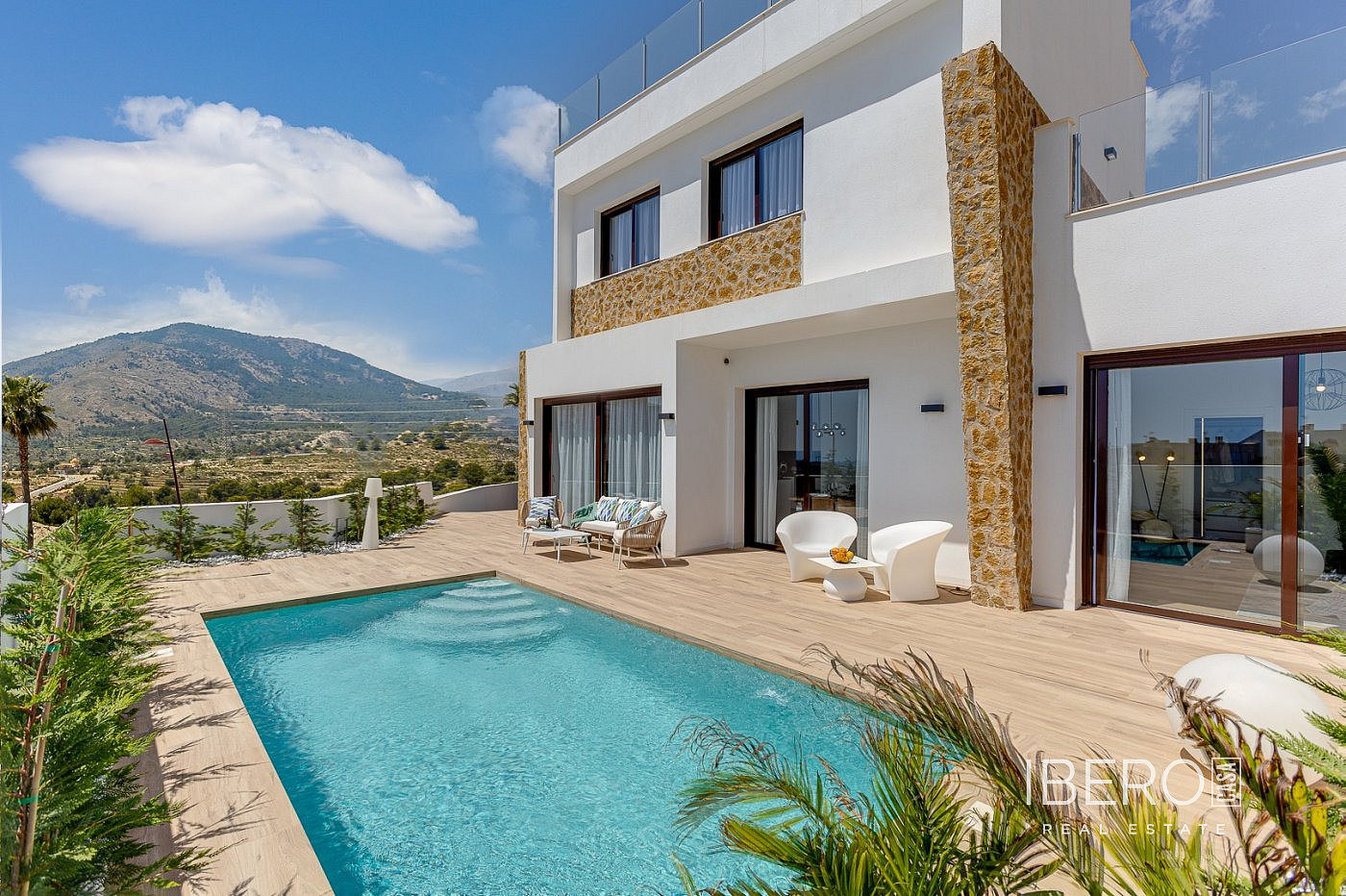 Prodej domu 125 m² s pozemkem 532 m²