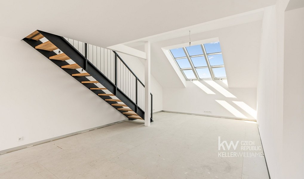 Prodej bytu 4+kk 165 m², Praha – náhled fotky 8