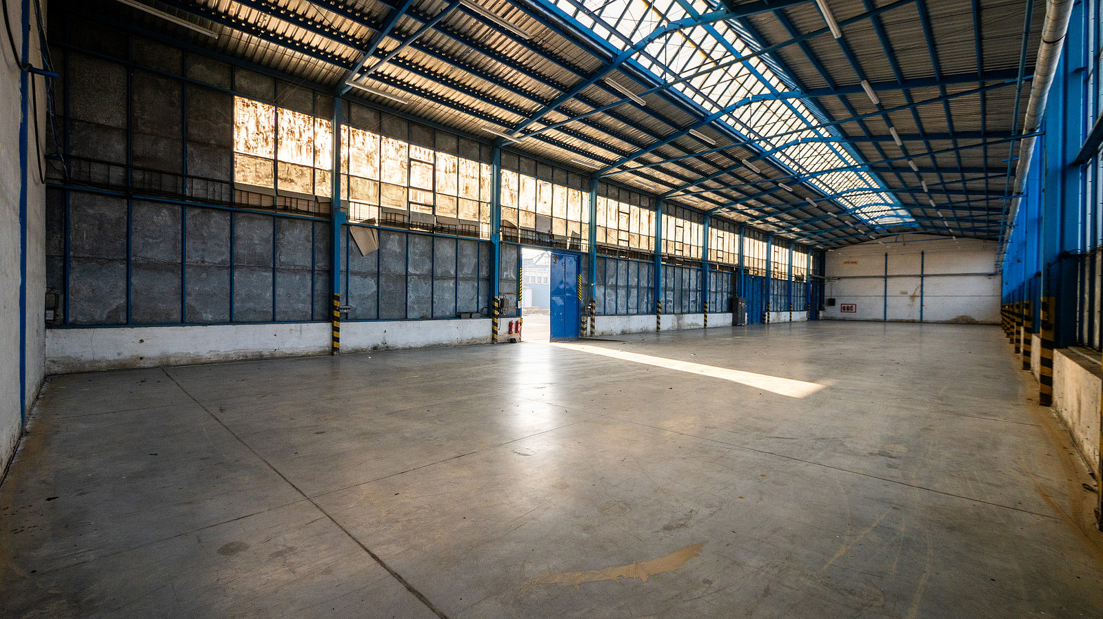 Pronájem skladovacích prostor 957 m² – fotografie 4