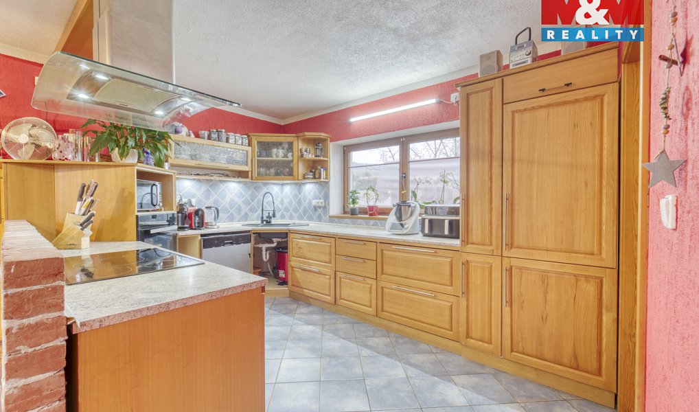 Prodej domu 157 m² s pozemkem 1 029 m², Dolany – náhled fotky 11