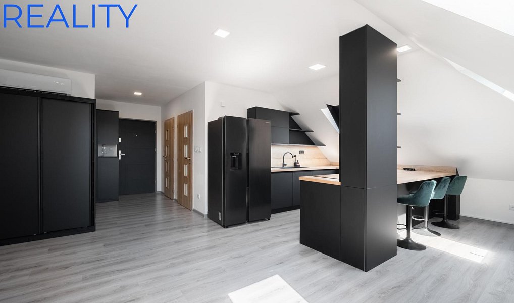 Prodej bytu 3+kk 80 m², Ostrava – fotka 1 z 18