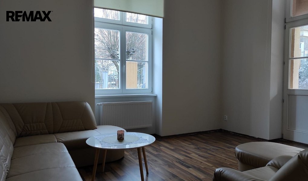 Prodej bytu 3+1 85 m², Karlovy Vary – náhled fotky 12
