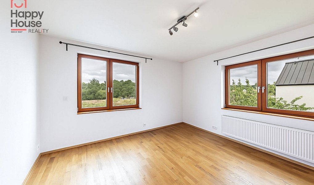 Prodej domu 200 m² s pozemkem 408 m², Praha – náhled fotky 8