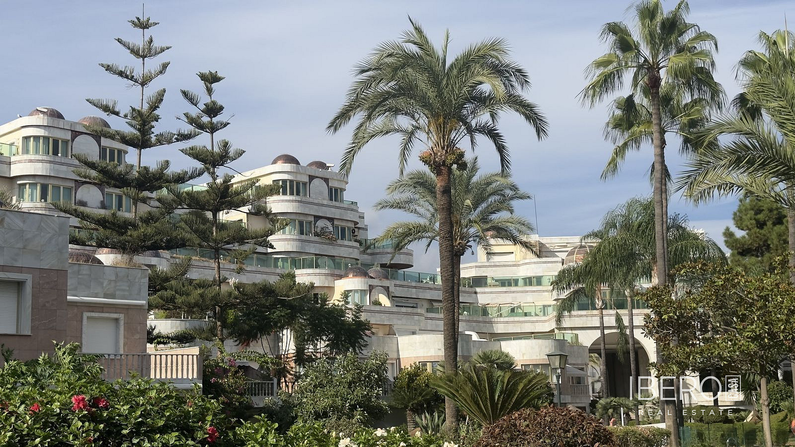 Piso 4+kk – Marbella, Nueva Andalucía - Vista 2