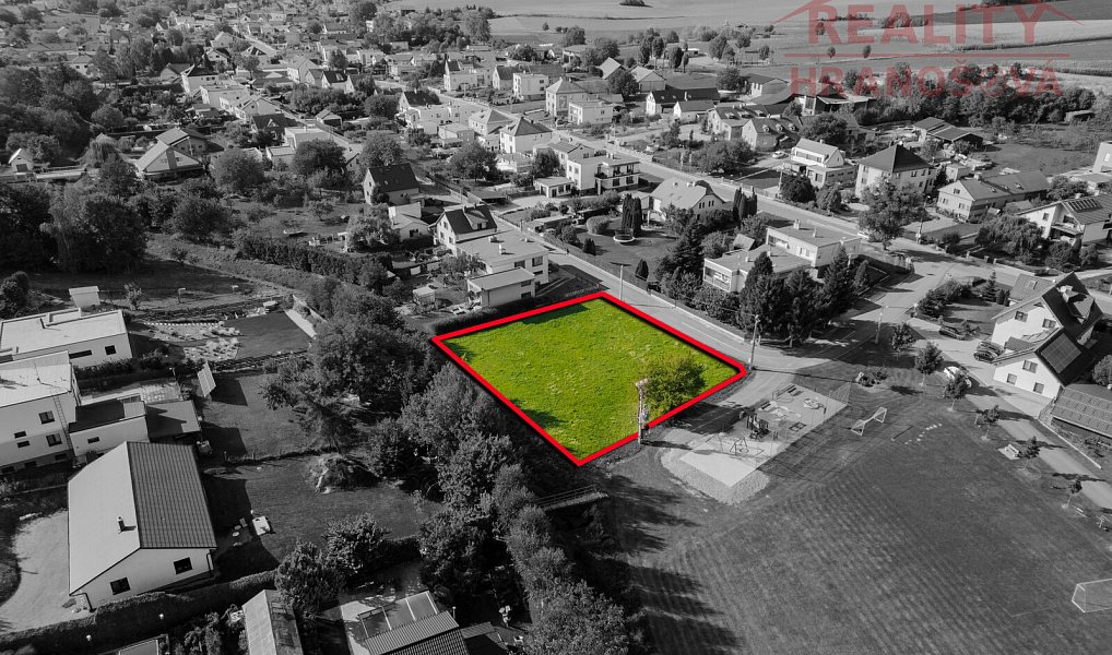 Prodej stavebního pozemku 1 371 m², Hať – náhled fotky 3