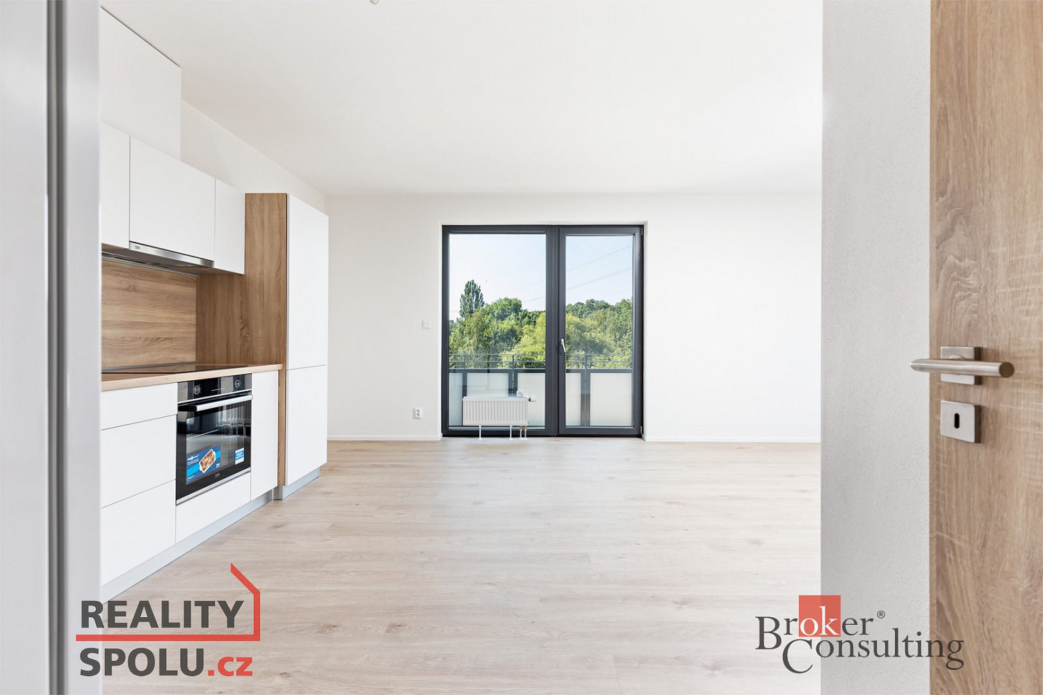 Pronájem bytu 3+kk 85 m² – fotografie 3