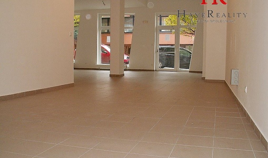Pronájem obchodních prostor 103 m², Benešov – náhled fotky 3