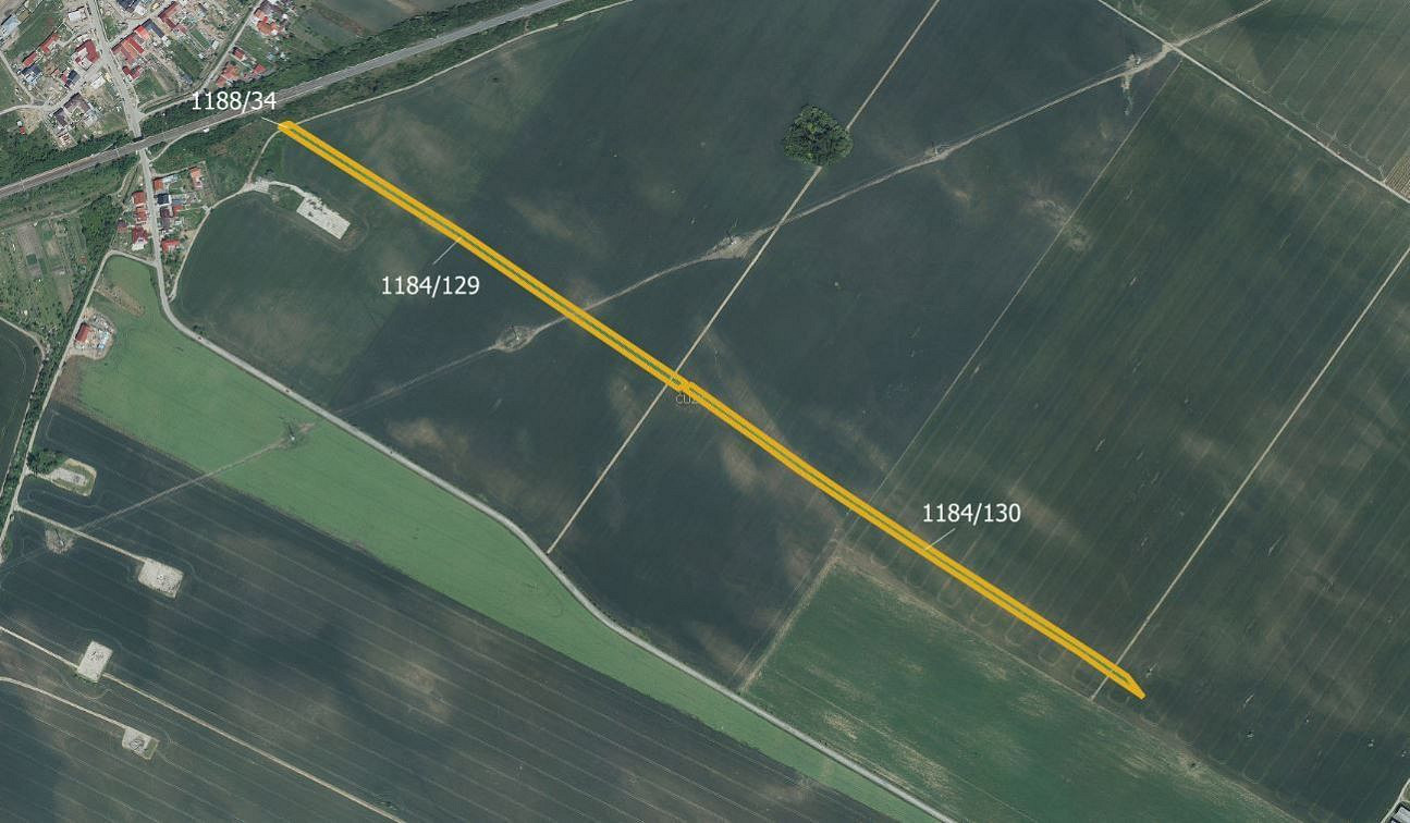 Prodej pole 6 176 m²