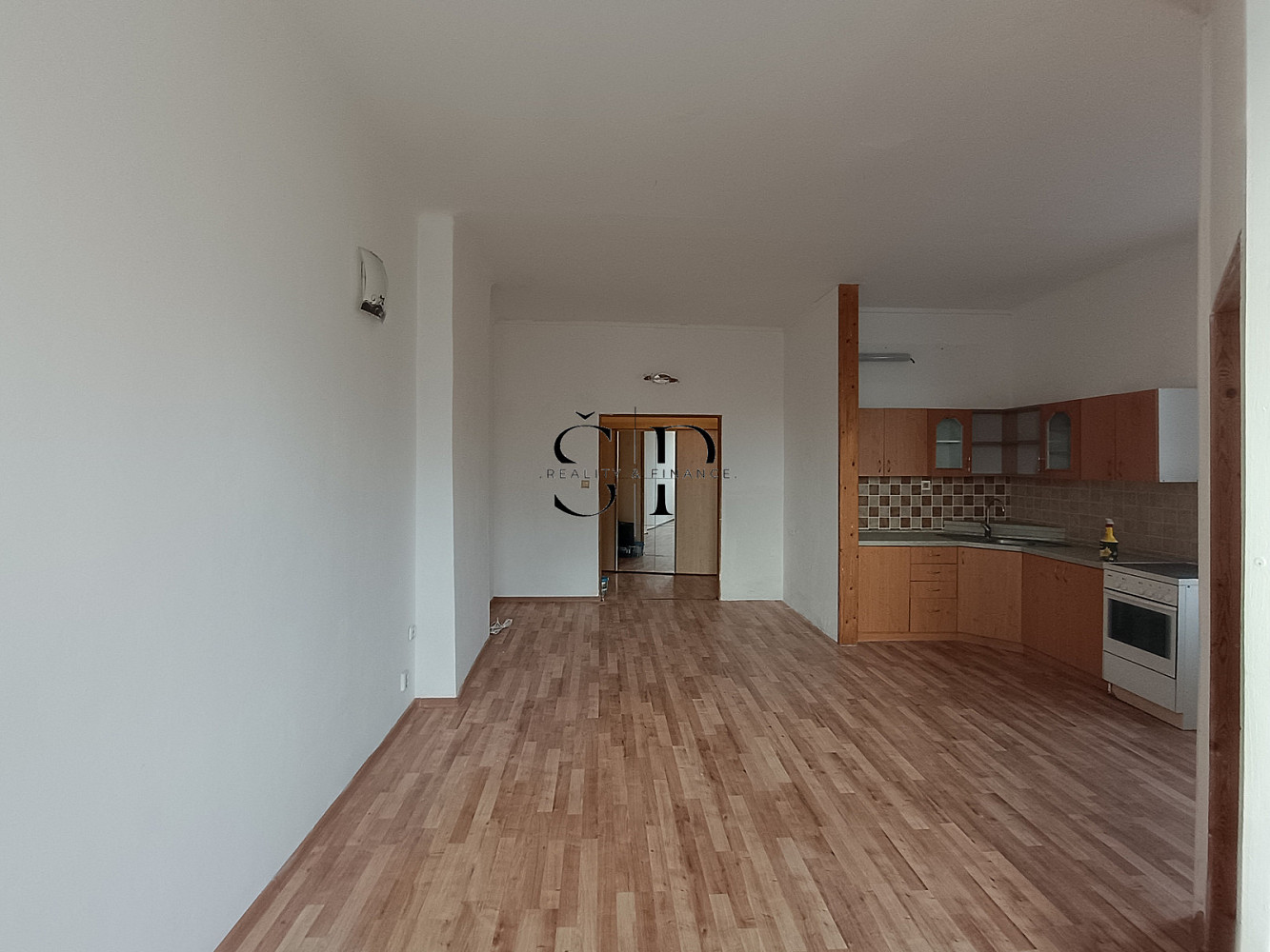 Pronájem bytu 2+kk 55 m² – fotografie 4