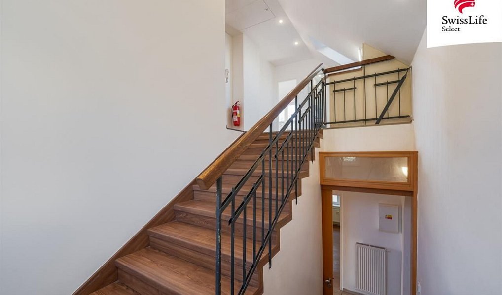 Prodej domu 196 m² s pozemkem 462 m², Praha – náhled fotky 3