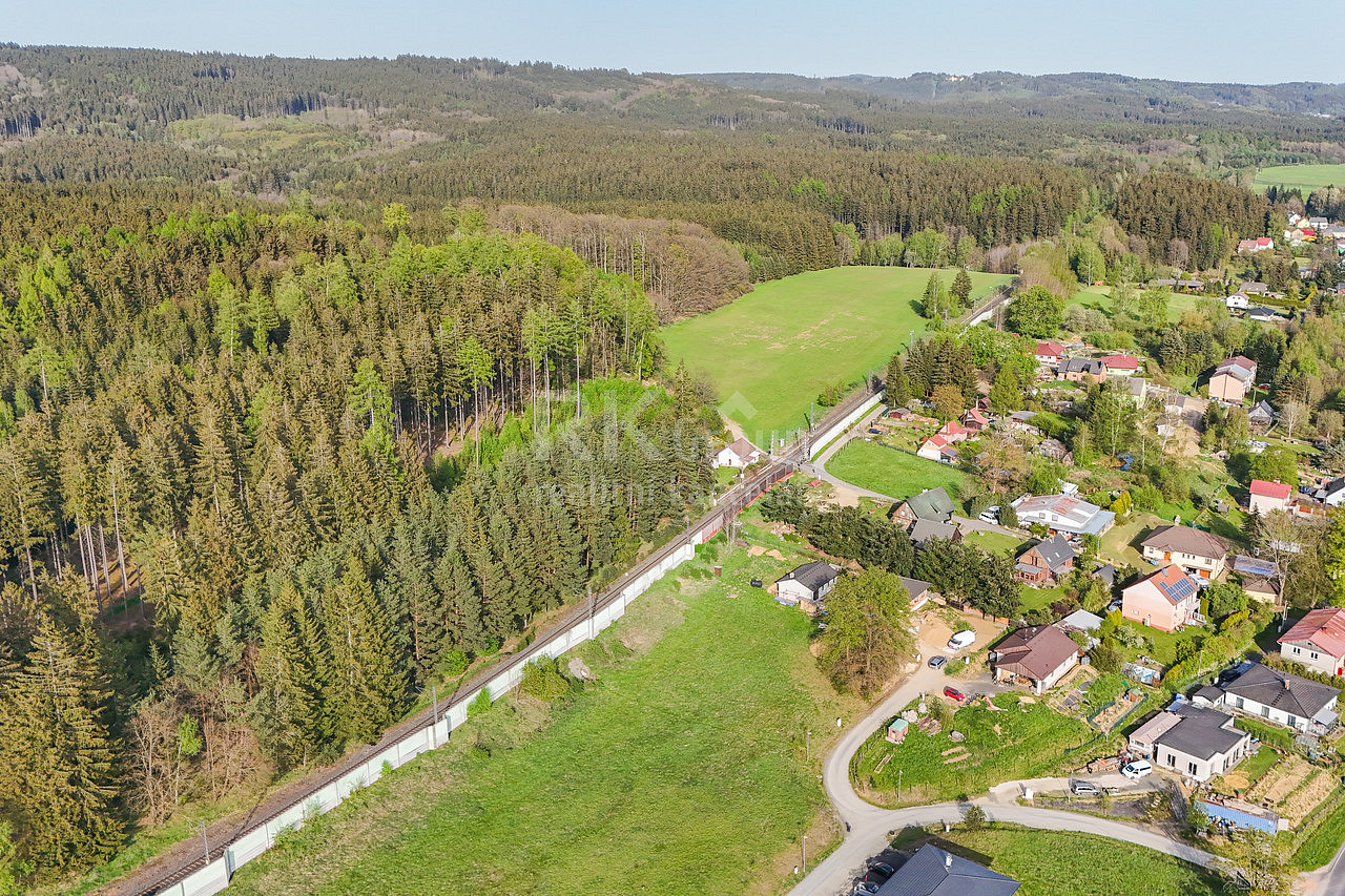 Prodej stavebního pozemku 1 375 m²