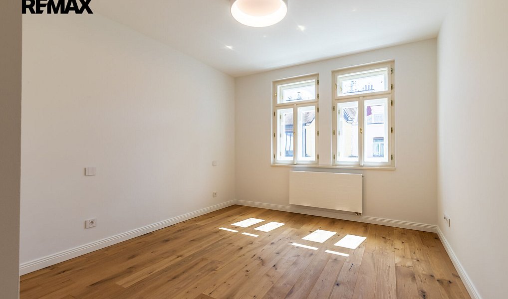 Pronájem bytu 4+kk 130 m², Praha – náhled fotky 9