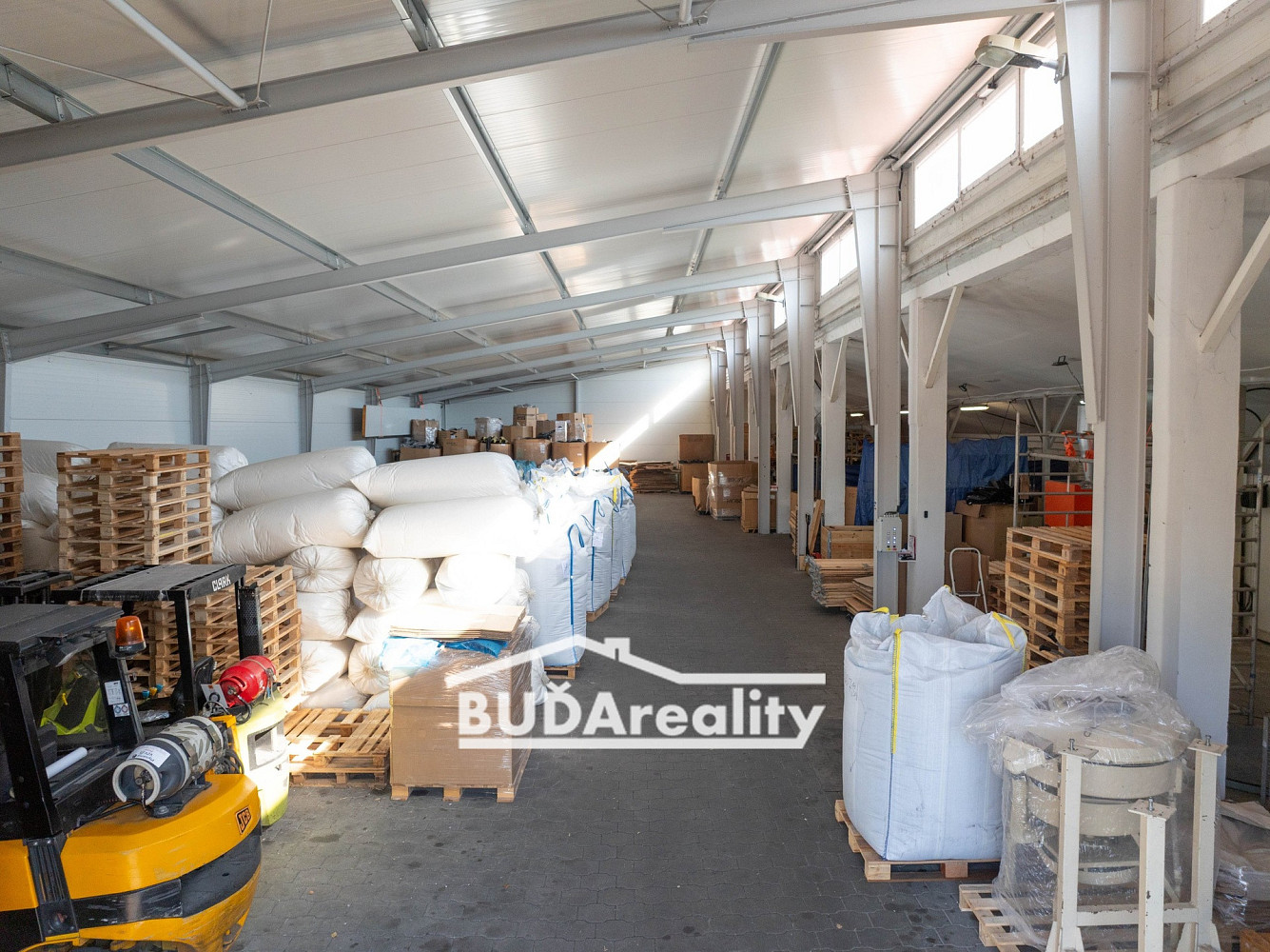 Prodej výrobního prostoru 1 100 m², Hulín - Záhlinice - 5 km od nájezdu D 55 – další