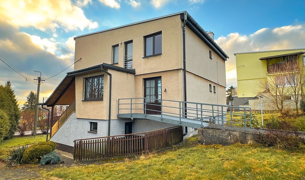 Prodej domu 350 m² s pozemkem 130 m², Halže – náhled fotky 35