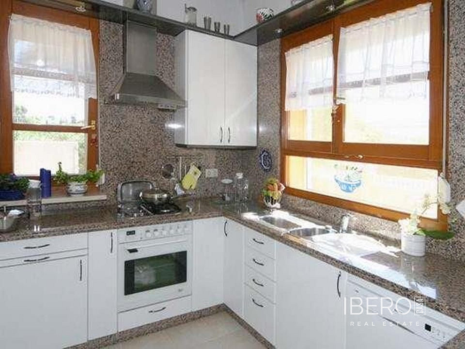 Prodej domu 200 m² s pozemkem 5 000 m² — photo 5