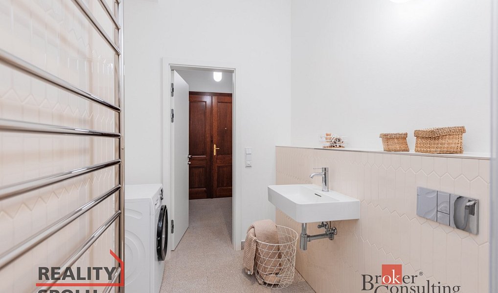 Prodej bytu 2+kk 47 m², Praha – náhled fotky 8