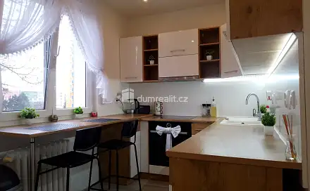 Pronájem bytu 2+1 55 m², Revoluční, Chodov, okres Sokolov