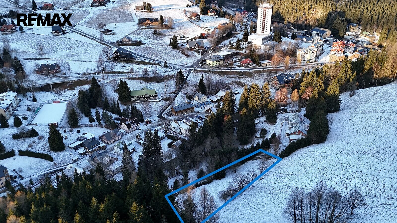 Prodej stavebního pozemku 3 889 m²