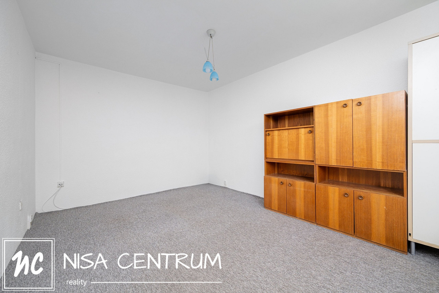 Pronájem bytu 2+kk 37 m² — photo 2