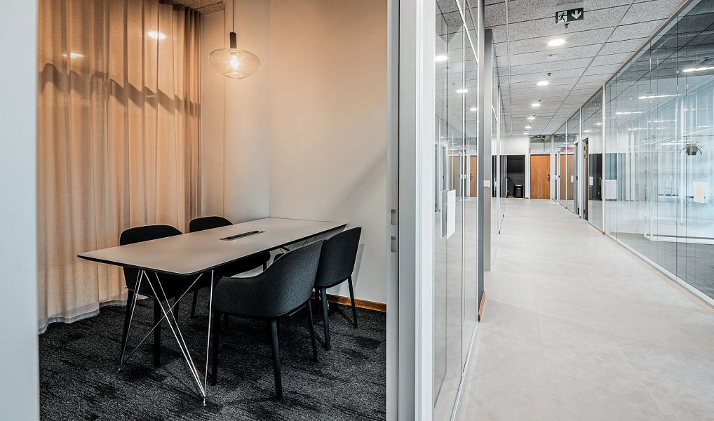 Pronájem kanceláře 610 m², Ořech – náhled fotky 6