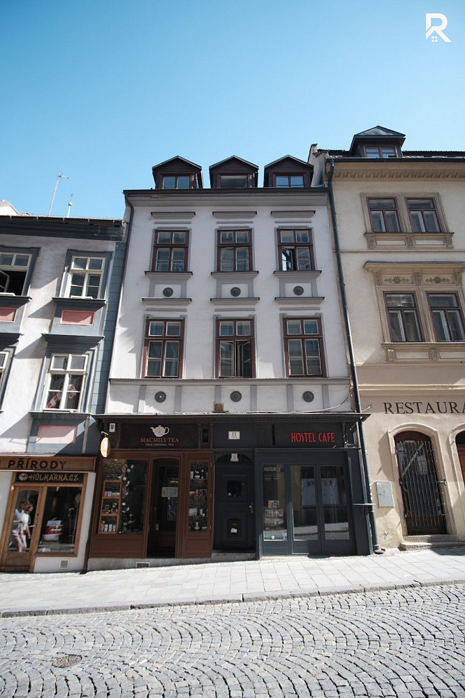 Pronájem ubytovacího objektu 220 m² — photo 2