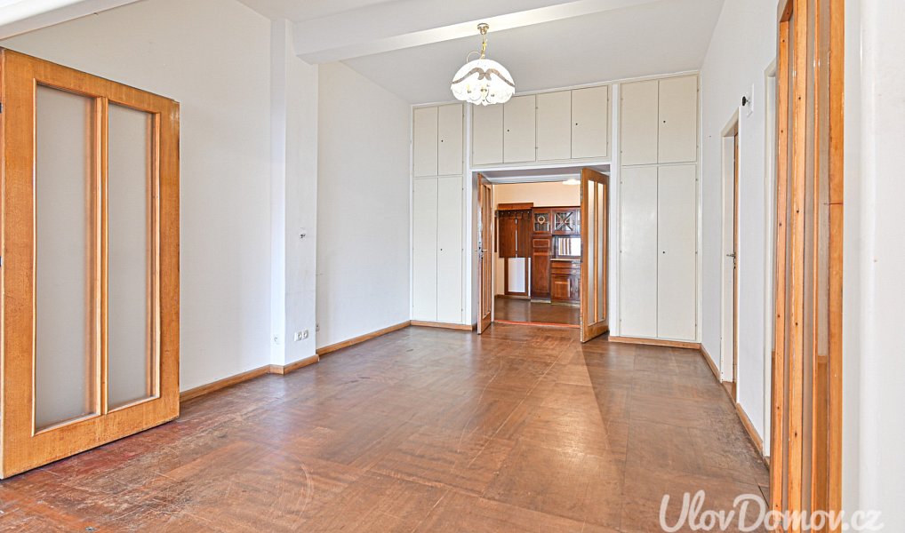 Prodej bytu 4+1 132 m², Praha – náhled fotky 2