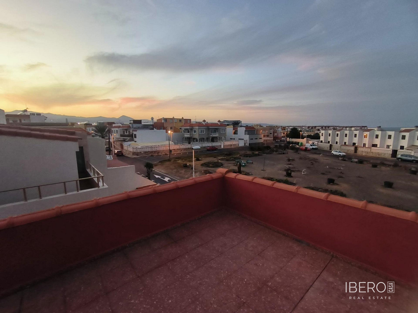 Prodej domu 380 m² s pozemkem 200 m²