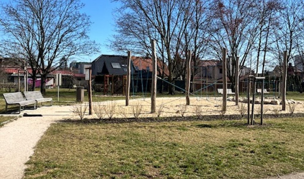 Pronájem bytu 2+1 78 m², Hradec Králové – náhled fotky 9