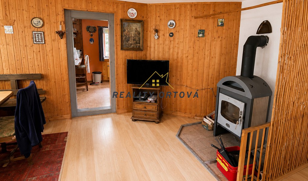 Prodej domu 180 m² s pozemkem 1 830 m², Valkeřice – náhled fotky 11