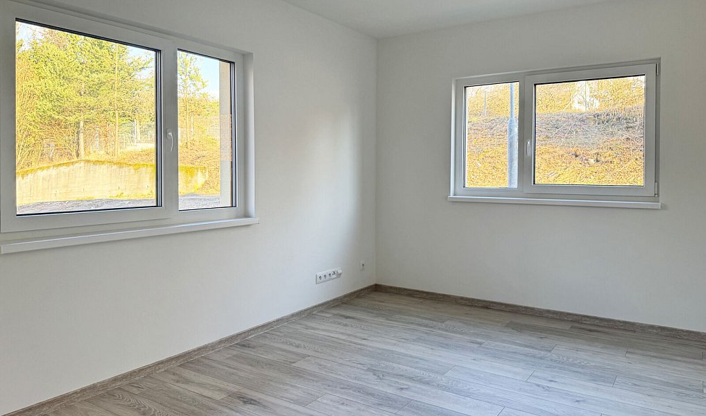 Prodej domu 163 m² s pozemkem 700 m², Sadov – náhled fotky 16